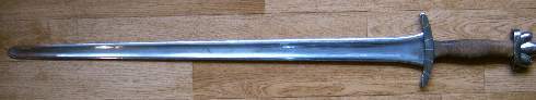 schwert2_f.jpg schwert2_f.jpg